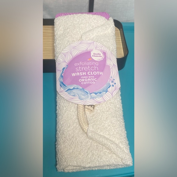 Beauty Bundle - jewelry, makeup, skin care Read description for full details! - Picture 10 of 13